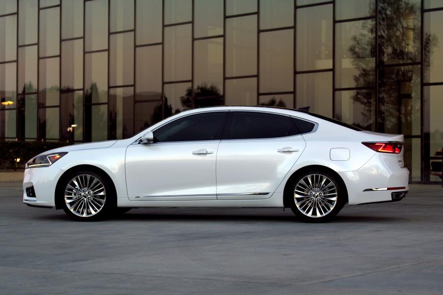  Kia Cadenza (YG) 2016 года  (NA) (фото 39 из 41)